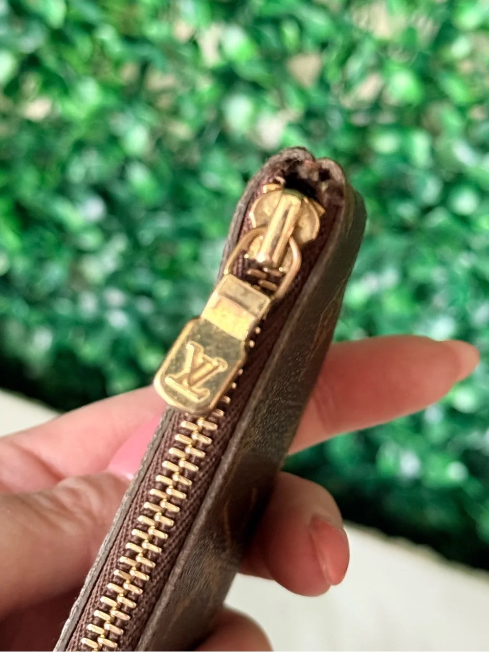 Louis Vuitton Monogram Key Pouch - Brown/Gold Vintage